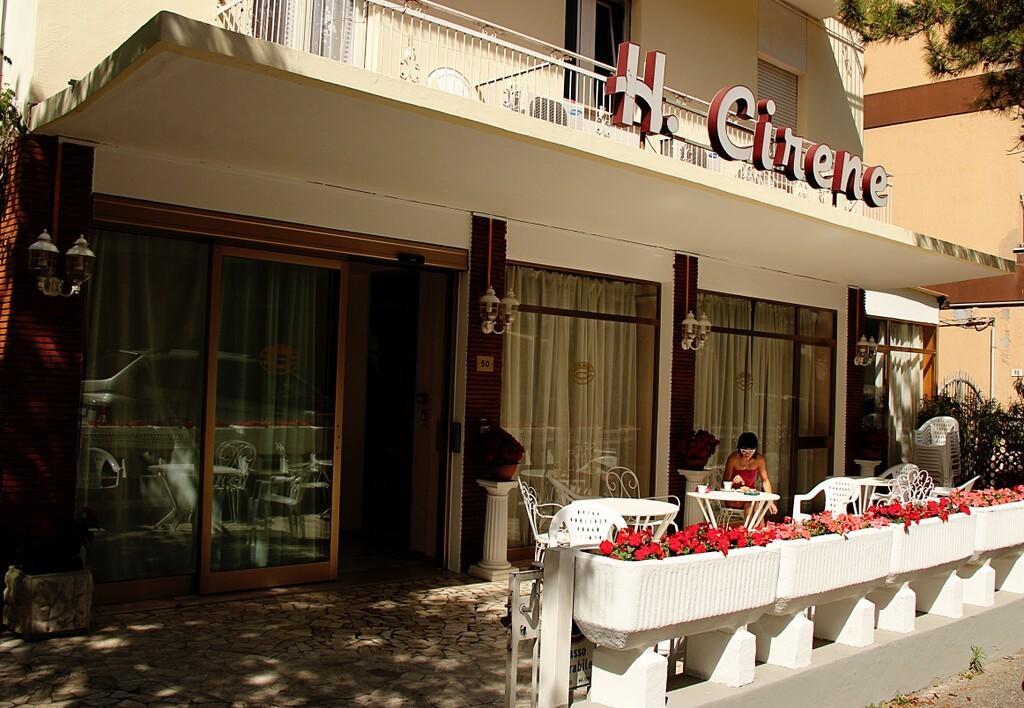 Hotel Cirene Rimini Exterior photo
